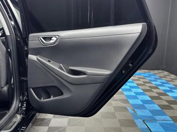 Hyundai IONIQ 1.6 h-GDi Premium DCT Euro 6 (s/s) 5dr