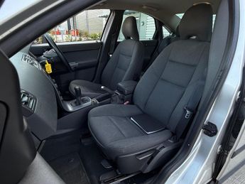 Volvo S40 1.6 S 4dr