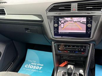 Volkswagen Tiguan 1.5 TSI Elegance DSG Euro 6 (s/s) 5dr