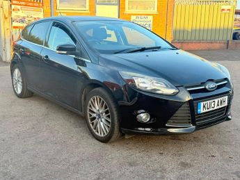 Ford Focus 1.0T EcoBoost Zetec Euro 5 (s/s) 5dr