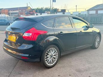Ford Focus 1.0T EcoBoost Zetec Euro 5 (s/s) 5dr