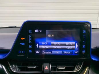 Toyota C-HR 1.8 VVT-h Dynamic CVT Euro 6 (s/s) 5dr