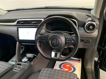 MG MG ZS 51.1kWh SE Auto 5dr