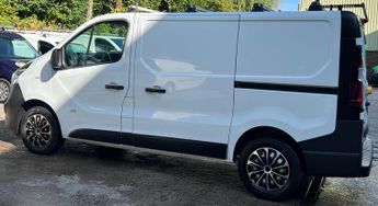 Vauxhall Vivaro 1.6 CDTi 2900 BiTurbo ecoFLEX L1 H1 Euro 5 (s/s) 5dr