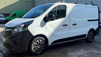 Vauxhall Vivaro 1.6 CDTi 2900 BiTurbo ecoFLEX L1 H1 Euro 5 (s/s) 5dr