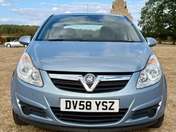 Vauxhall Corsa 1.4i 16v Club 5dr