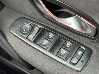 Renault Megane 1.5 dCi Dynamique TomTom Euro 4 5dr