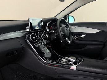 Mercedes-Benz C Class 2.0 C350e 6.4kWh Sport Saloon 4dr Petrol Plug-in Hybrid G-Tronic