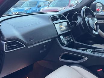 Jaguar F-PACE 2.0 D240 R-Sport Auto AWD Euro 6 (s/s) 5dr