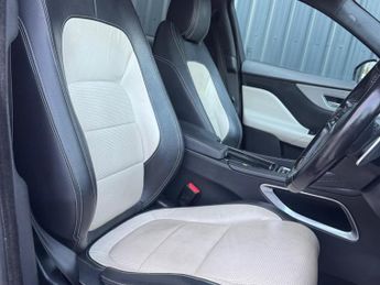 Jaguar F-PACE 2.0 D240 R-Sport Auto AWD Euro 6 (s/s) 5dr