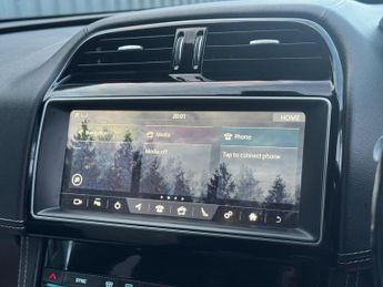 Jaguar F-PACE 2.0 D240 R-Sport Auto AWD Euro 6 (s/s) 5dr