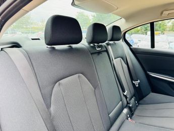 BMW 3 Series 2.0 330e 12kWh SE Pro Auto Euro 6 (s/s) 4dr