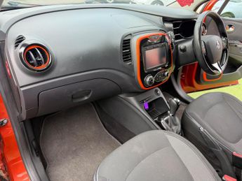 Renault Captur 1.5 dCi Dynamique S MediaNav SUV 5dr Diesel EDC Euro 5 (90 ps)