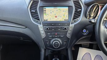 Hyundai Santa Fe 2.2 CRDi Blue Drive Premium SE Auto 4WD Euro 6 (s/s) 5dr (7 Seat