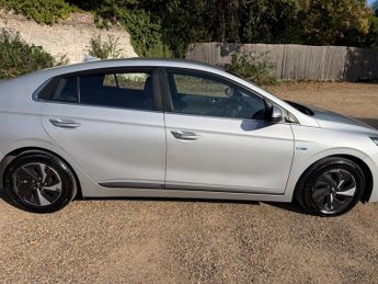 Hyundai IONIQ 1.6 h-GDi Premium SE DCT Euro 6 (s/s) 5dr