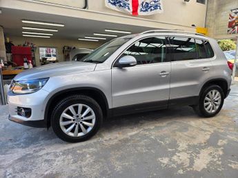 Volkswagen Tiguan 2.0 TDI BlueMotion Tech Match SUV 5dr Diesel DSG 4WD Euro 5 (s/s