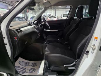 Suzuki Swift 1.2 Dualjet MHEV SZ-T CVT Euro 6 (s/s) 5dr