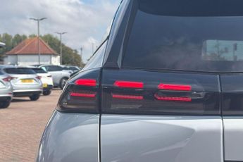 Peugeot 2008 1.2 GT SUV 5dr Petrol Hybrid e-DSC6 Euro 6 (s/s) (136 ps)