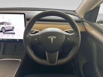 Tesla Model Y (Dual Motor) Long Range SUV 5dr Electric Auto 4WDE (384 bhp)