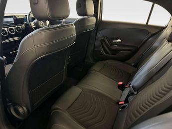 Mercedes-Benz A Class 1.3 A180 SE Hatchback 5dr Petrol Manual Euro 6 (s/s) (136 ps)