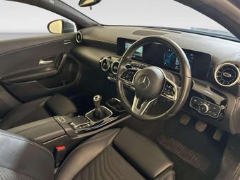 Mercedes-Benz A Class 1.3 A180 SE Hatchback 5dr Petrol Manual Euro 6 (s/s) (136 ps)