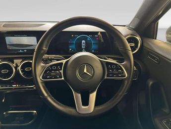 Mercedes-Benz A Class 1.3 A180 SE Hatchback 5dr Petrol Manual Euro 6 (s/s) (136 ps)
