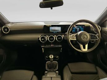 Mercedes-Benz A Class 1.3 A180 SE Hatchback 5dr Petrol Manual Euro 6 (s/s) (136 ps)