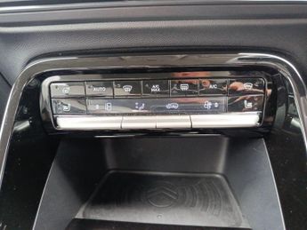 Citroen C3 1.2 Hybrid MAX Hatchback 5dr Petrol Hybrid e-DSC Euro 6 (s/s) (1