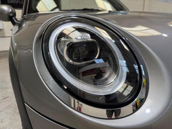 MINI Convertible 1.5 Cooper Steptronic Euro 6 (s/s) 2dr