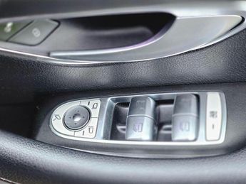 Mercedes-Benz E Class 2.0 E220d SE G-Tronic+ Euro 6 (s/s) 4dr