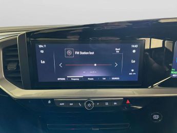 Vauxhall Mokka Electric 50kWh Launch Edition SUV 5dr Electric Auto (136 ps)