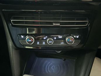 Vauxhall Mokka Electric 50kWh Launch Edition SUV 5dr Electric Auto (136 ps)
