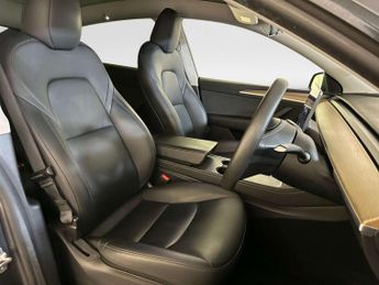 Tesla Model Y (Dual Motor) Performance SUV 5dr Electric Auto 4WDE (426 bhp)