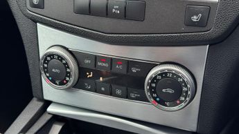 Mercedes-Benz C Class 1.8 C250 BlueEfficiency Sport Auto Euro 5 4dr