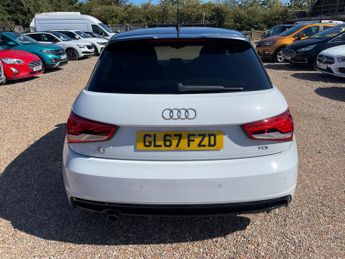 Audi A1 1.6 TDI Black Edition Sportback S Tronic Euro 6 (s/s) 5dr