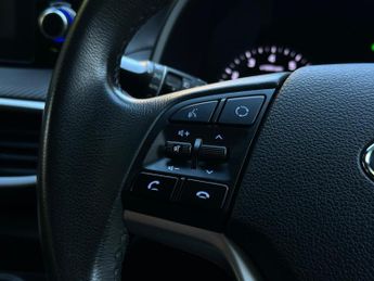 Hyundai TUCSON 1.6 T-GDi SE Nav DCT Euro 6 (s/s) 5dr