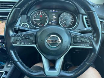Nissan Qashqai 1.3 DIG-T N-Motion DCT Auto Euro 6 (s/s) 5dr