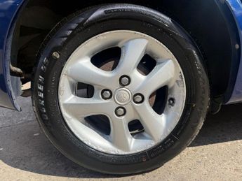 Toyota Yaris Verso 1.3 VVT-i Verso GLS 5dr