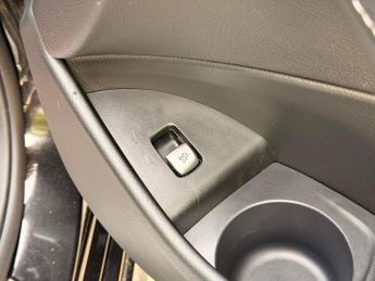 Mercedes-Benz E Class 2.0 E300dh MHEV AMG Line (Premium) G-Tronic+ 4MATIC Euro 6 (s/s)