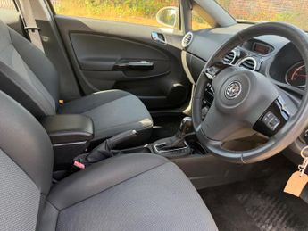 Vauxhall Corsa 1.4i 16v Design 5dr (a/c)