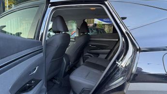 Hyundai TUCSON 1.6 T-GDi MHEV SE Connect DCT Euro 6 (s/s) 5dr