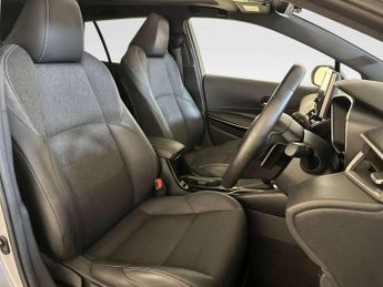 Toyota Corolla 2.0 VVT-h GPF Design Touring Sports 5dr Petrol Hybrid CVT Euro 6