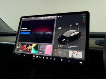 Tesla Model Y (Dual Motor) Long Range SUV 5dr Electric Auto 4WDE (384 bhp)