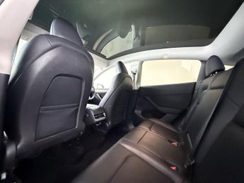 Tesla Model Y (Dual Motor) Long Range SUV 5dr Electric Auto 4WDE (384 bhp)