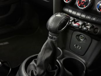 MINI Hatch 1.5 Cooper Hatchback 5dr Petrol Auto Euro 6 (s/s) (136 ps)