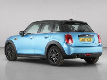 MINI Hatch 1.5 Cooper Hatchback 5dr Petrol Auto Euro 6 (s/s) (136 ps)