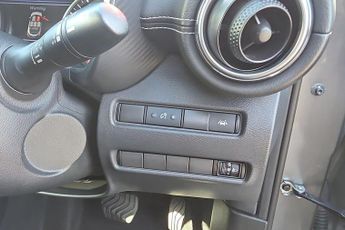 Nissan Juke 1.6 Hybrid N-Connecta 5dr Auto