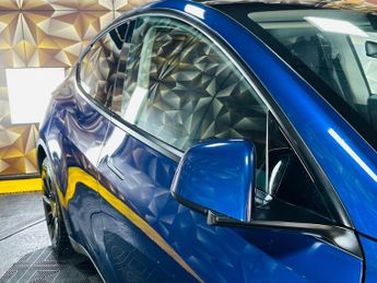Tesla Model Y (Dual Motor) Long Range Auto 4WDE 5dr