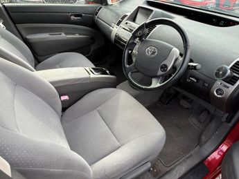 Toyota Prius 1.5 T4 CVT 5dr