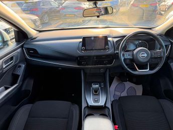 Nissan Qashqai 1.3 DIG-T MHEV Acenta Premium XTRON Euro 6 (s/s) 5dr